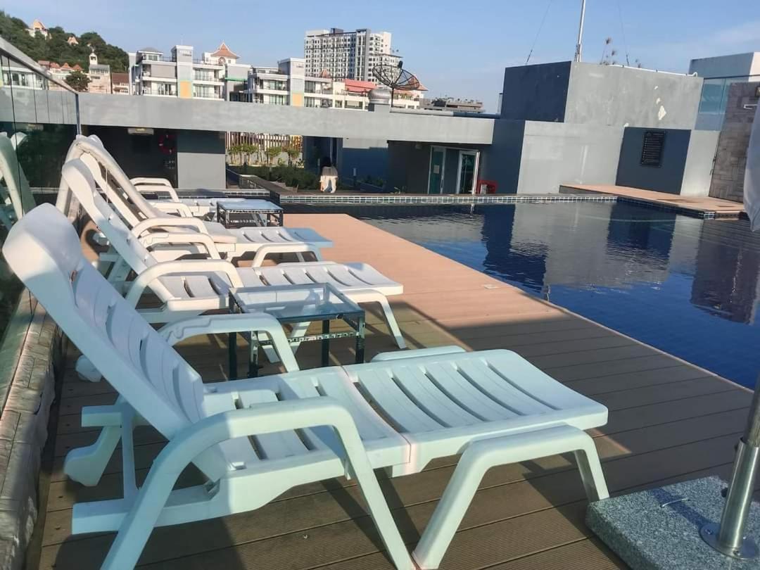 Vn Residence 3 Pattaya Exteriör bild